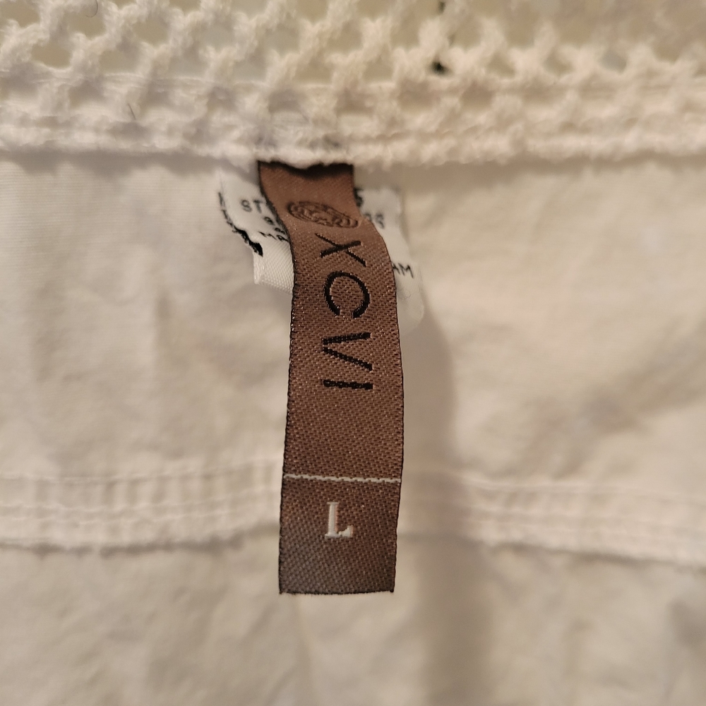 Xcvi White Jacket. Multiple Zip Closure Pockets. … - image 2